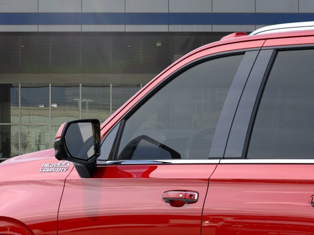 2026 Chevrolet Suburban High Country - Photo 12
