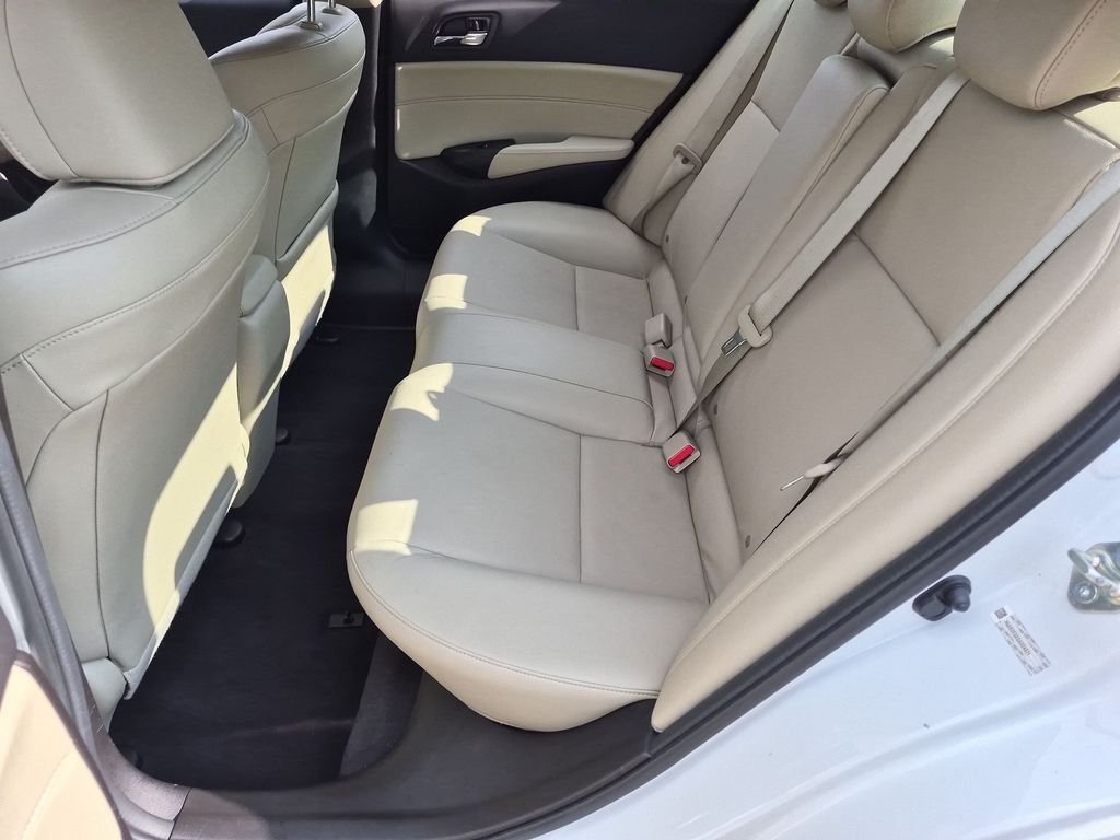 Used 2016 White Acura 2.4L image 29