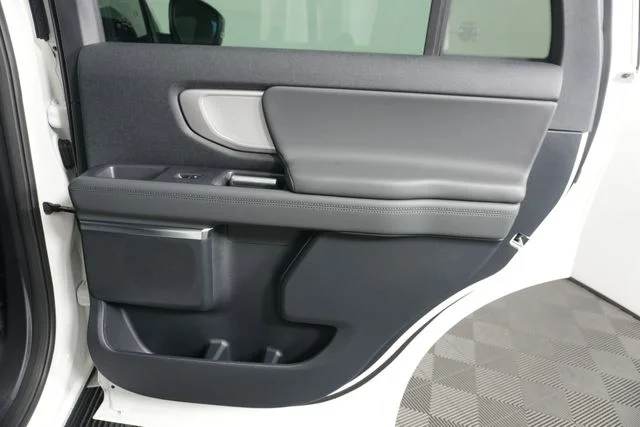 New 2027 Star White Metallic Tri-Coat Ford Active image 30