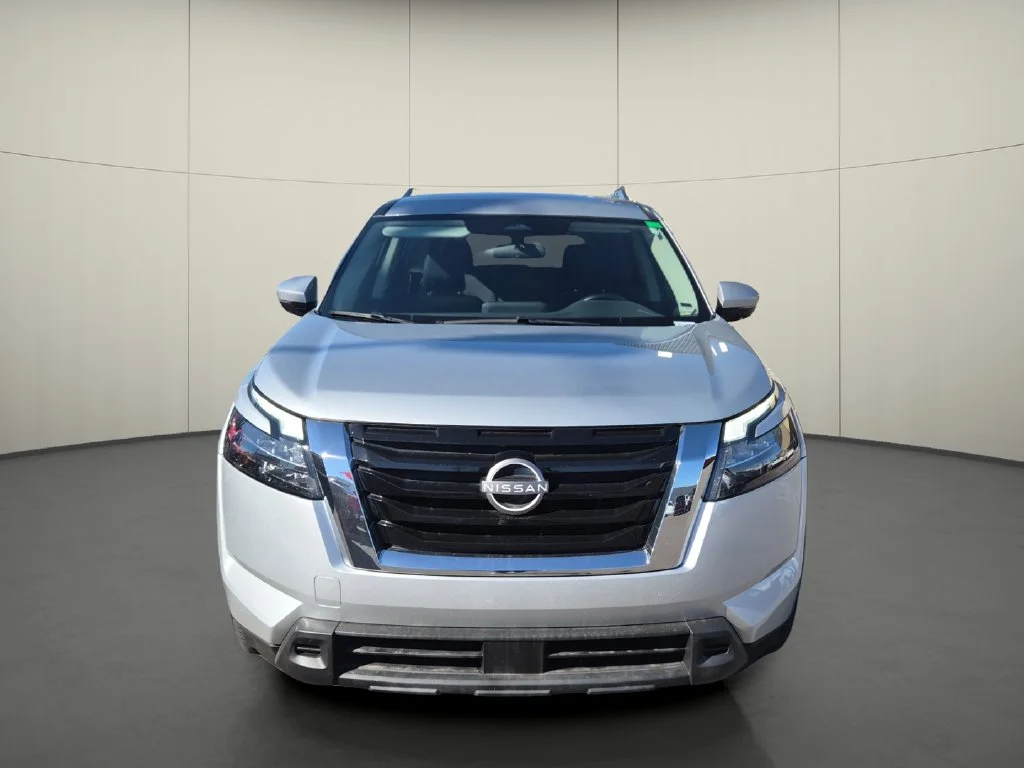 Used 2024 Silver Nissan SV image 2