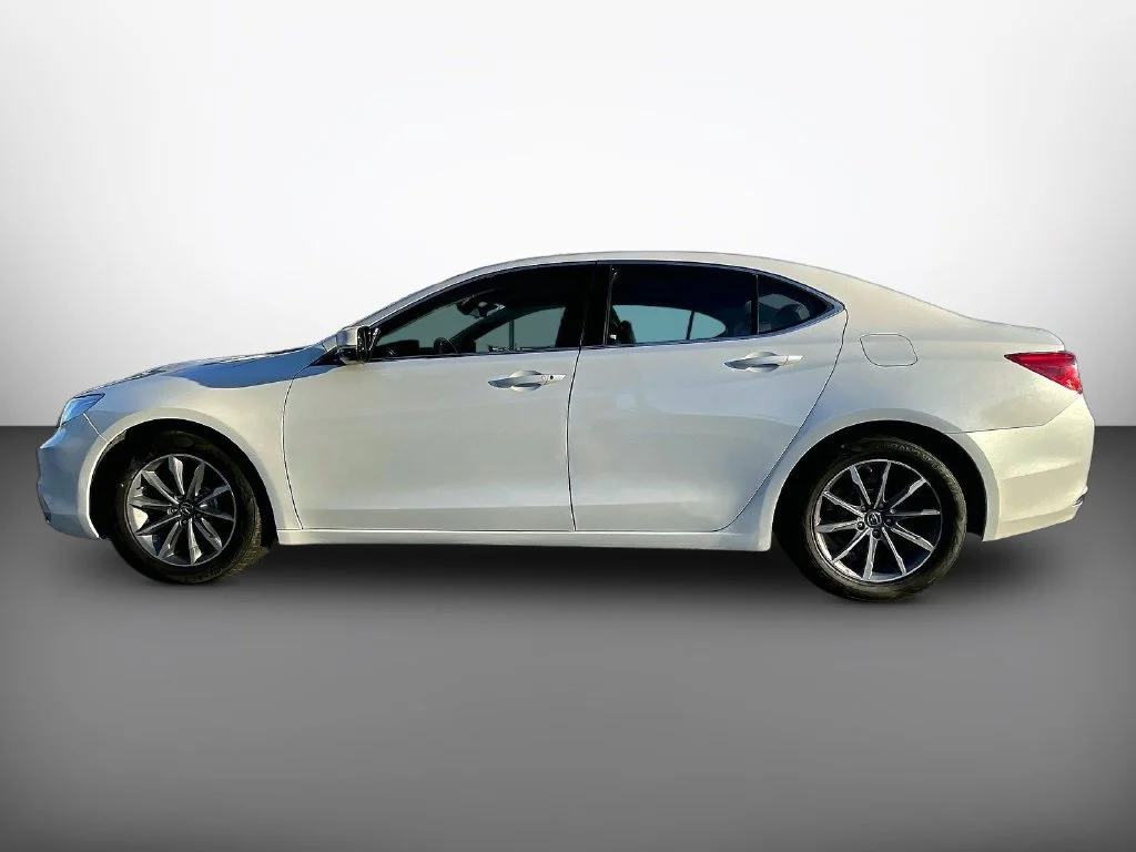 Used 2019 Platinum White Pearl Acura 2.4L image 3