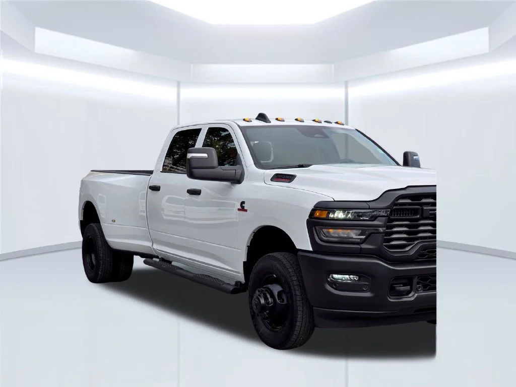 New 2027 White Ram Tradesman image 39