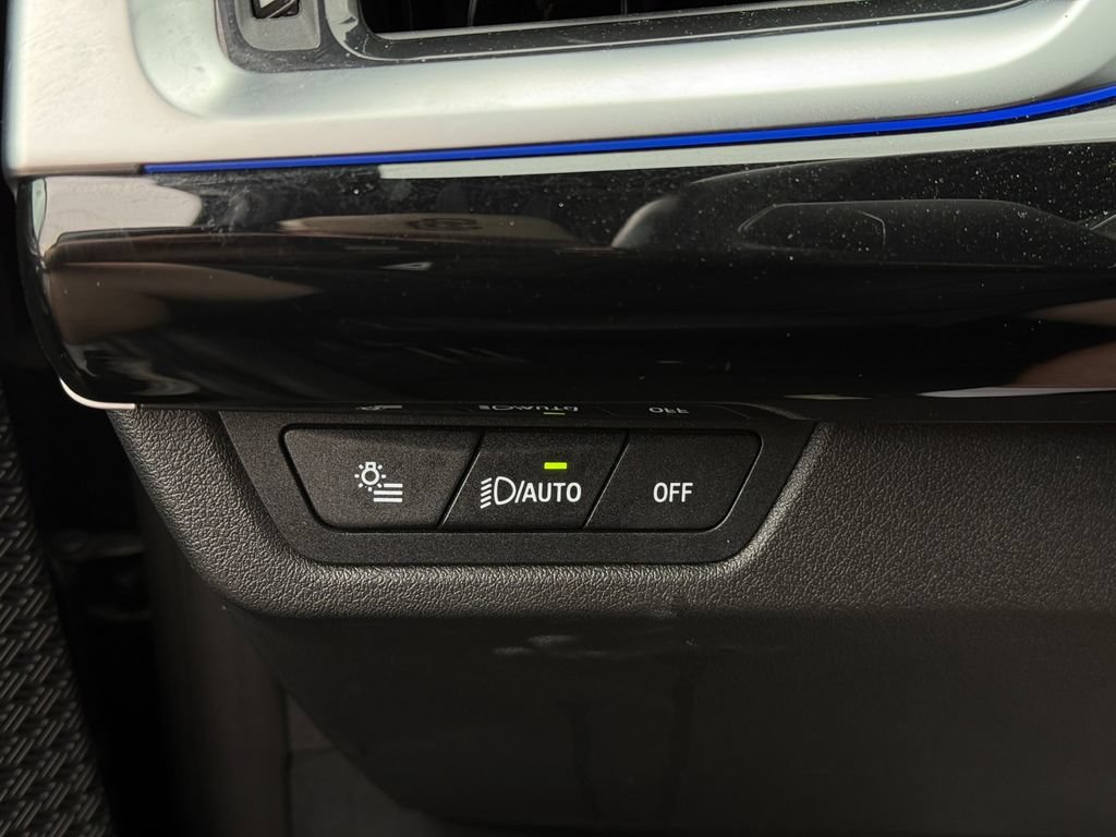 Used 2023 Black BMW xDrive28i image 26