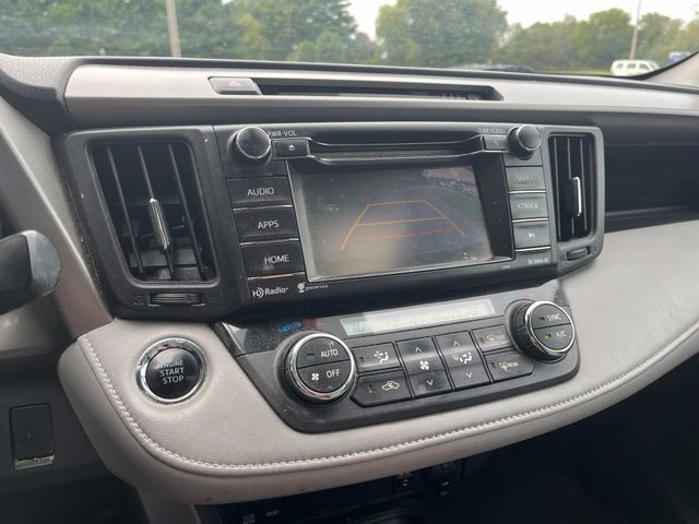Used 2018 Black Toyota XLE image 15