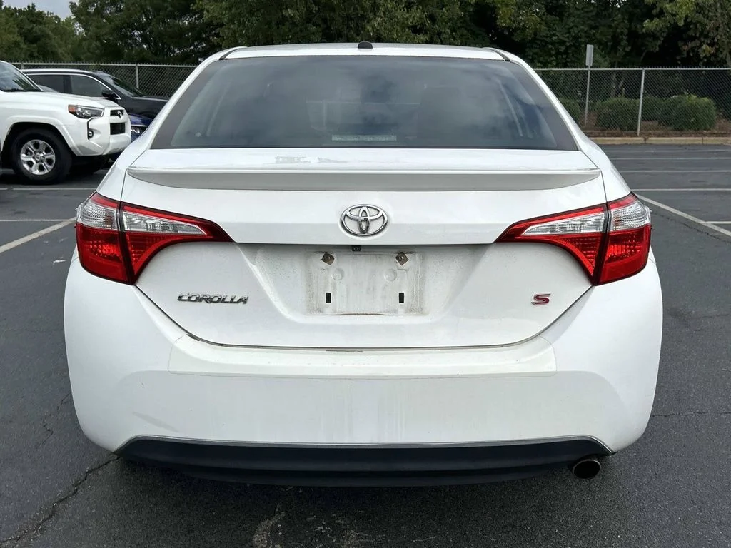 Used 2016 White Toyota S Premium image 6