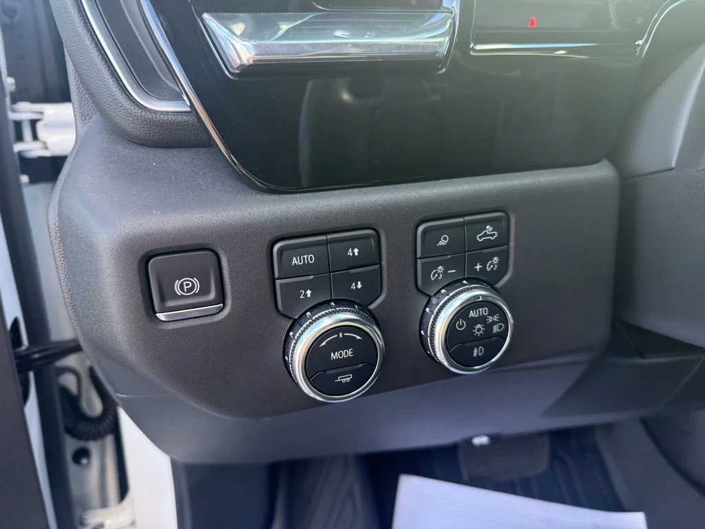2024 GMC Sierra 1500 SLT - Photo 14