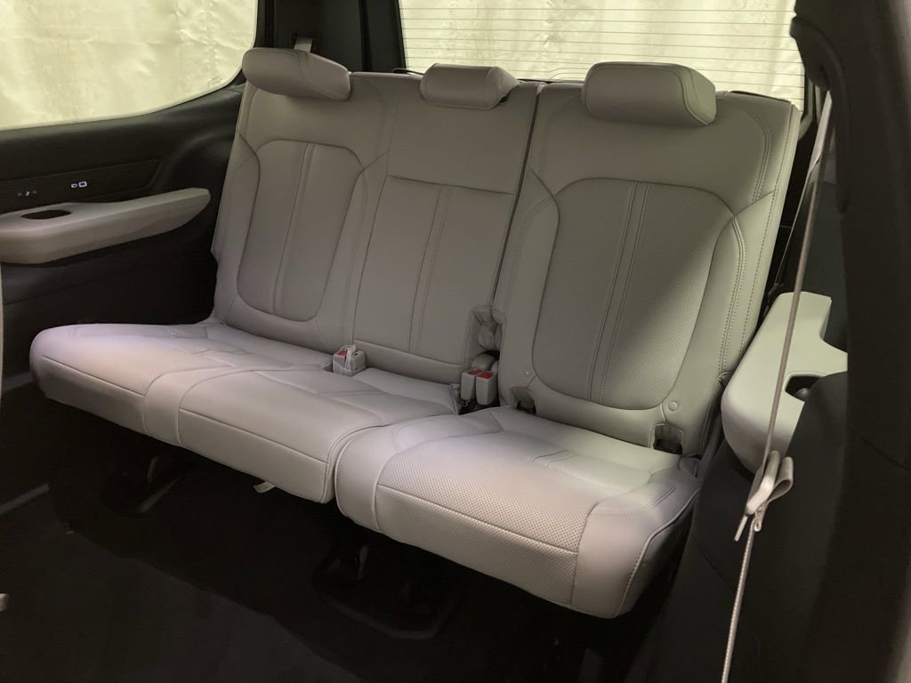 New 2026 Velvet Red Pearl-Coat Exterior Paint Jeep Limited Altitude image 15