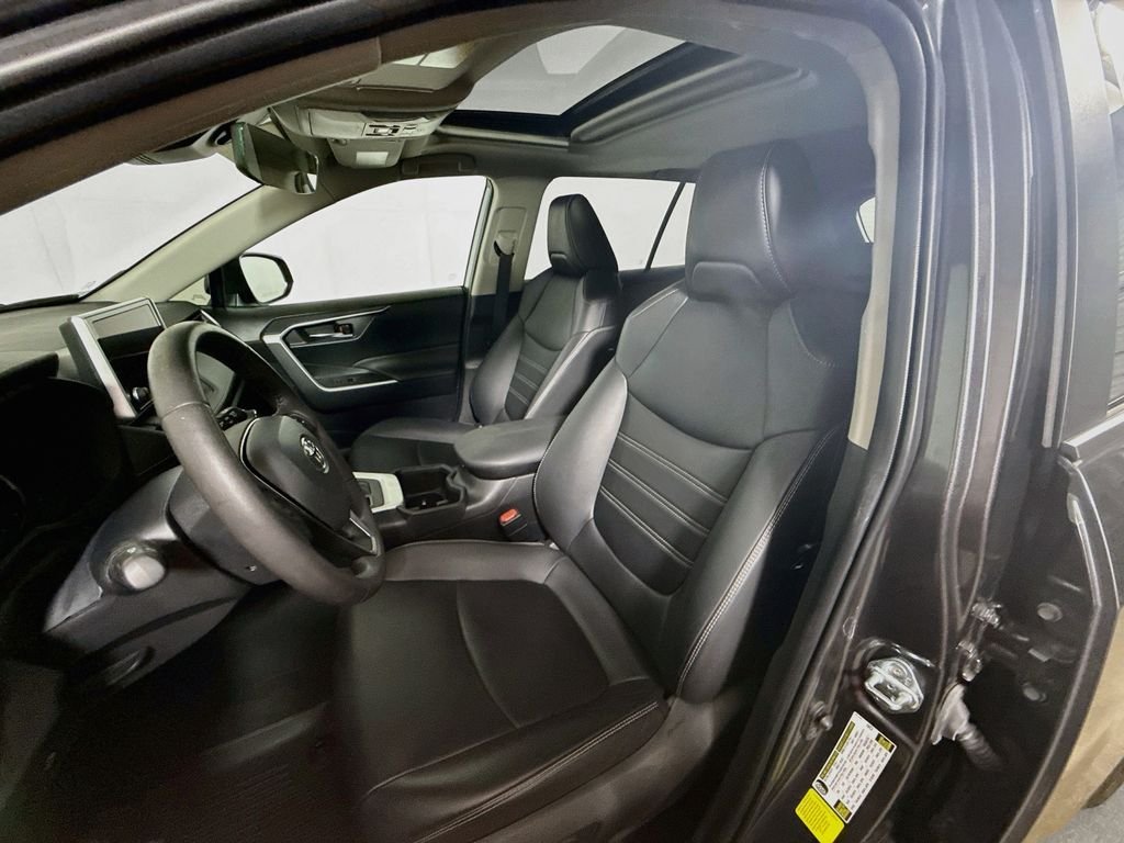 Used 2024 Magnetic Gray Metallic Toyota XLE Premium image 19