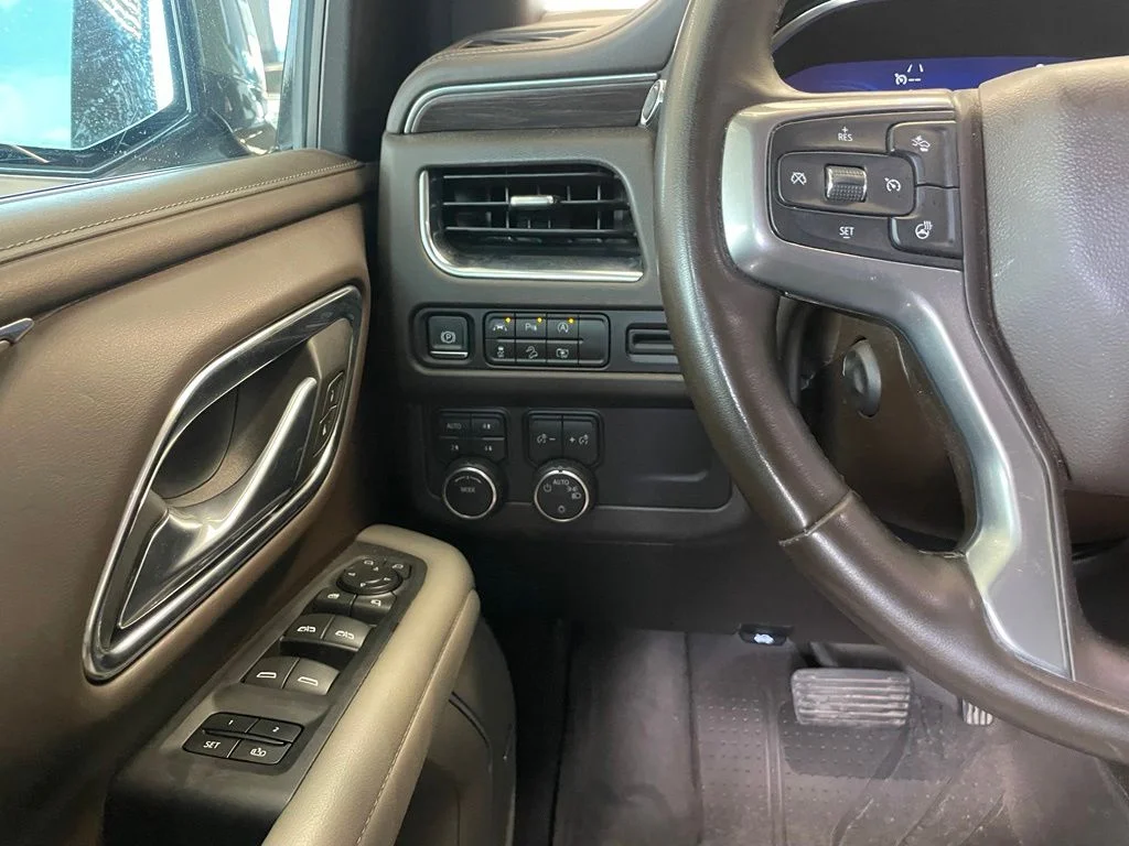Used 2024 Green Chevrolet Z71 image 13