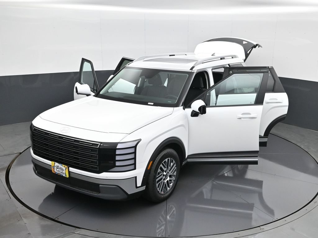 Used 2026 White Hyundai SEL Premium image 32