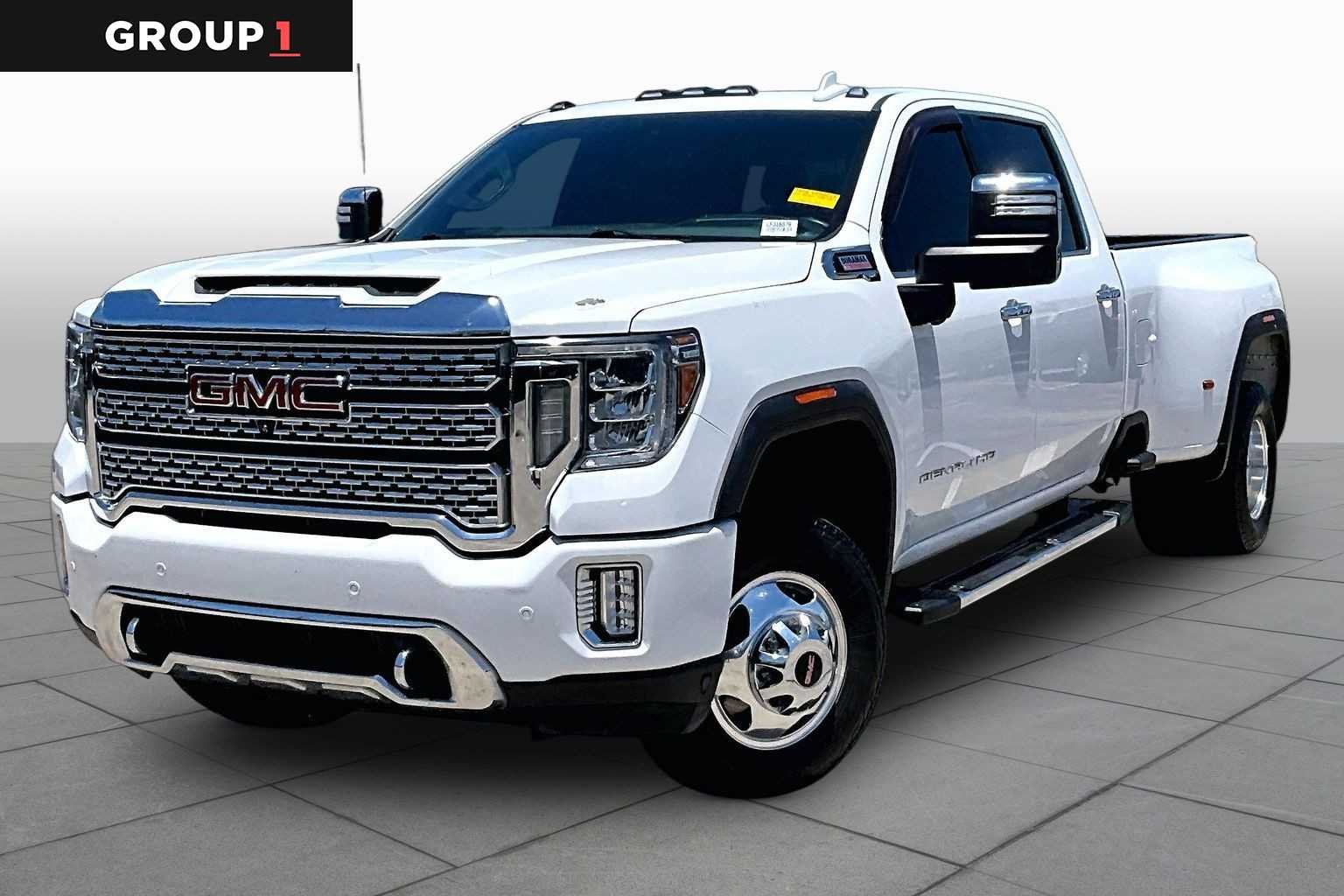 2020 GMC Sierra 4WD Crew Cab Long Box DRW Denali's photo