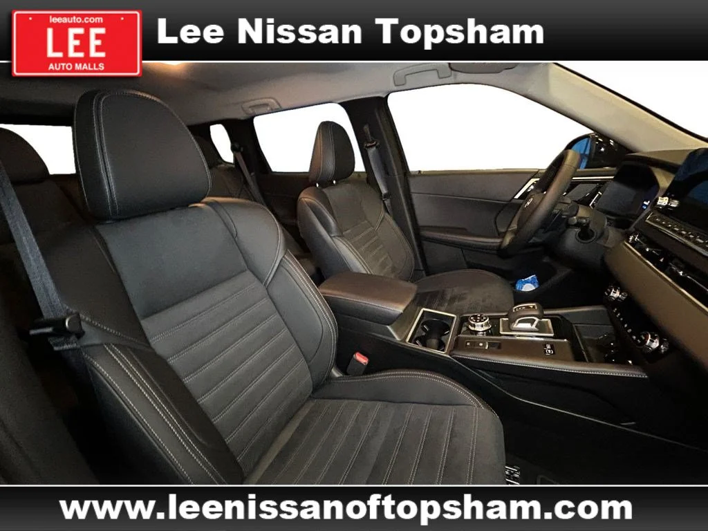 New 2026 Cosmic Black Nissan SL image 16
