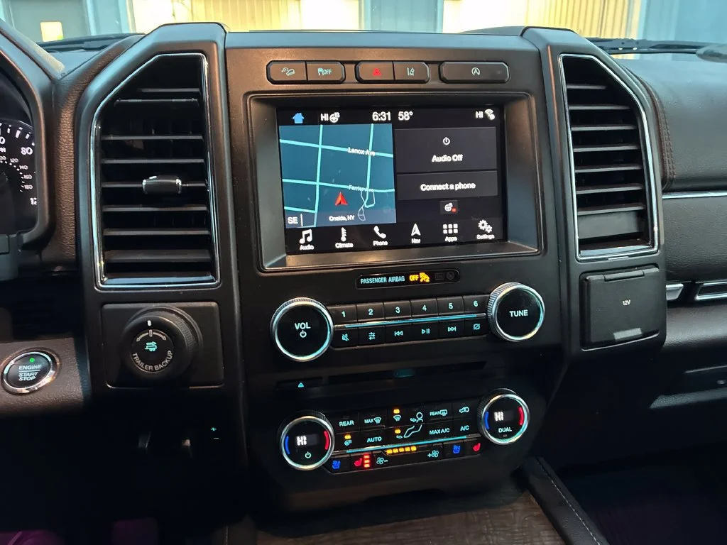 Used 2018 Shadow Black Ford Limited image 13