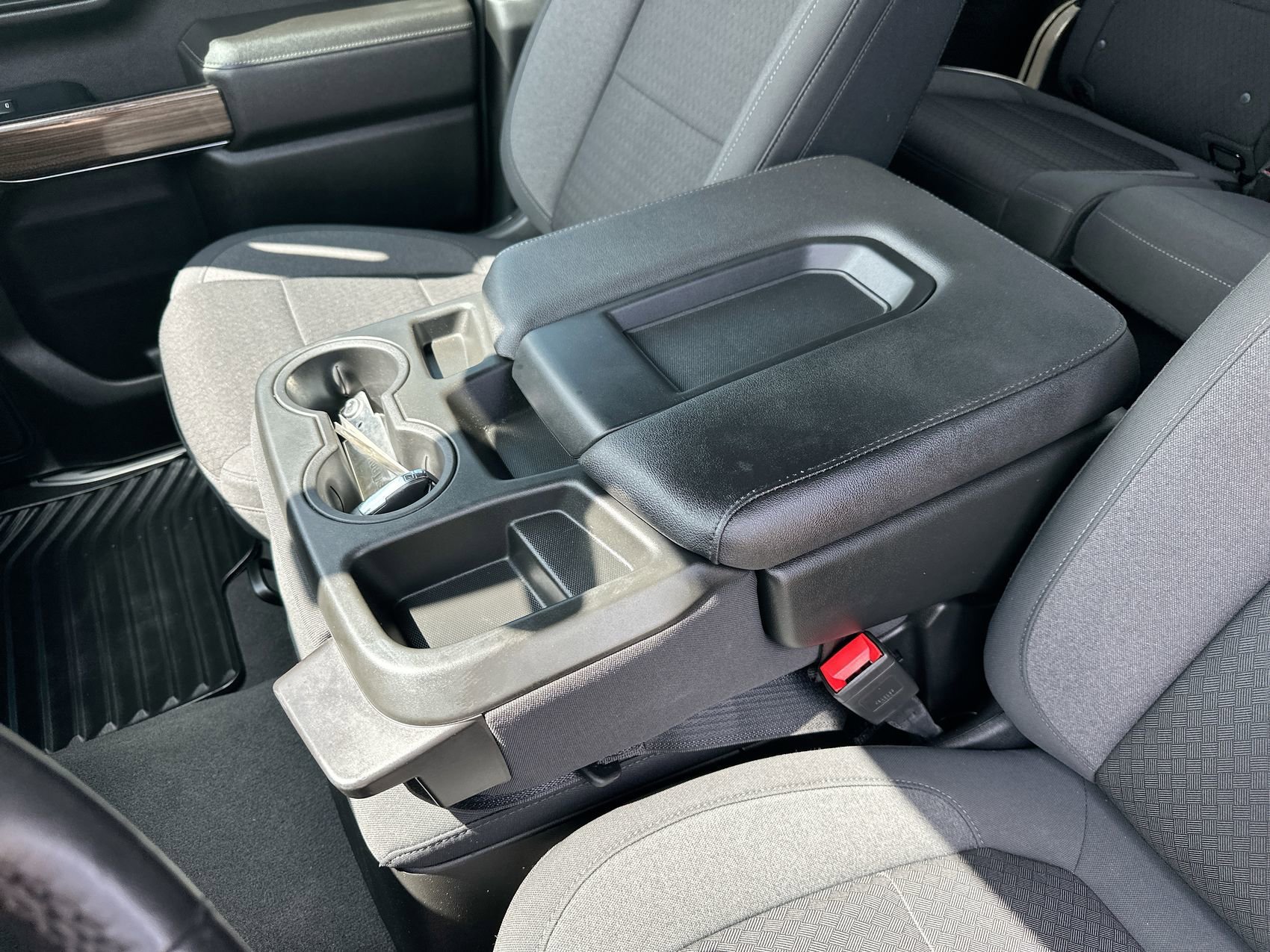 Used 2022 Shadow Gray Metallic Chevrolet LT image 20