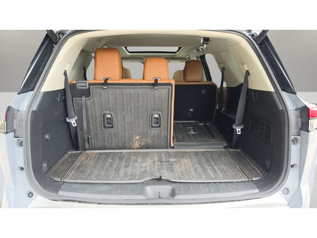 Used 2022 Boulder Gray Pearl Nissan Platinum image 46