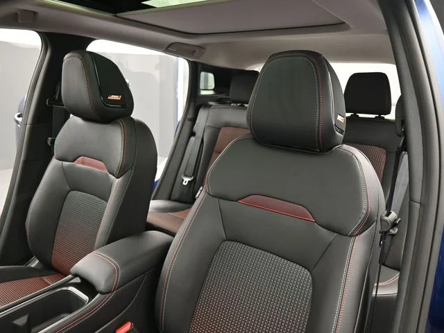 New 2025 Deep Blue Pearl Nissan SR image 31