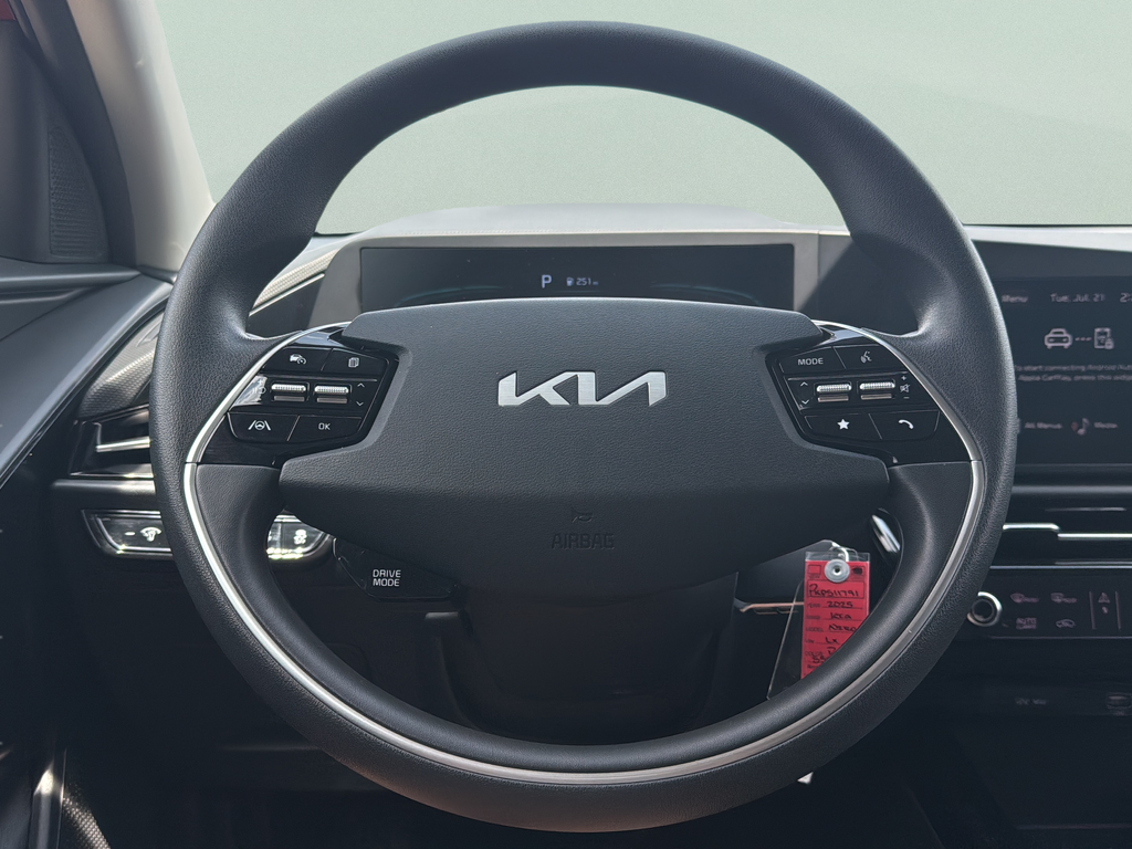 Used 2025 Runway Red Kia LX image 27