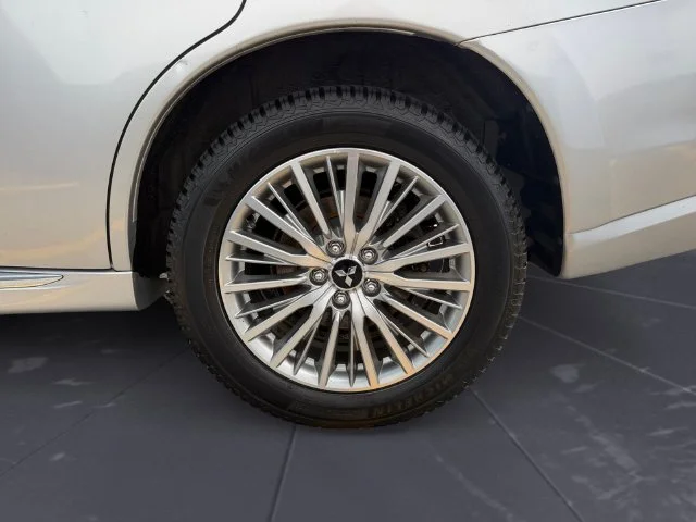 Used 2019 Silver Mitsubishi GT image 46