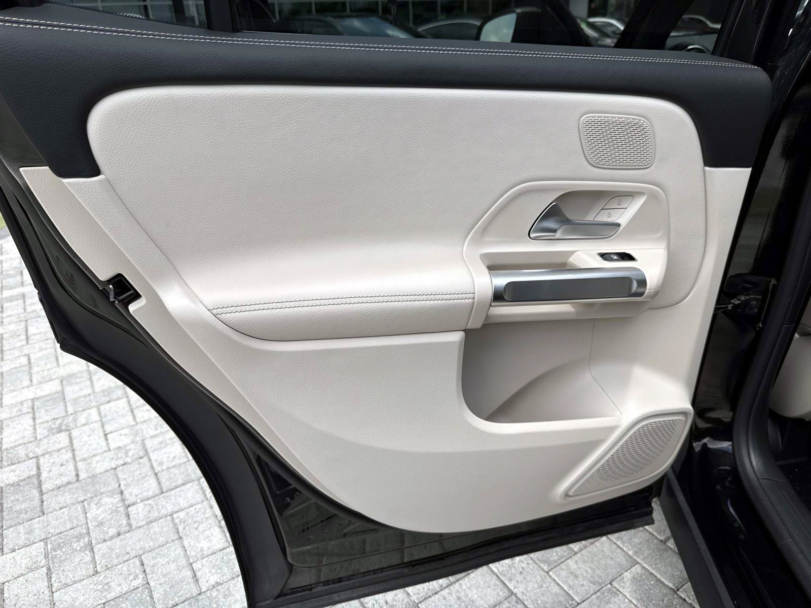 New 2026 Black Mercedes-Benz 250 SUV image 12