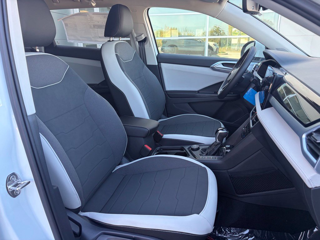 New 2026 Pure White Volkswagen 1.5T SE image 14