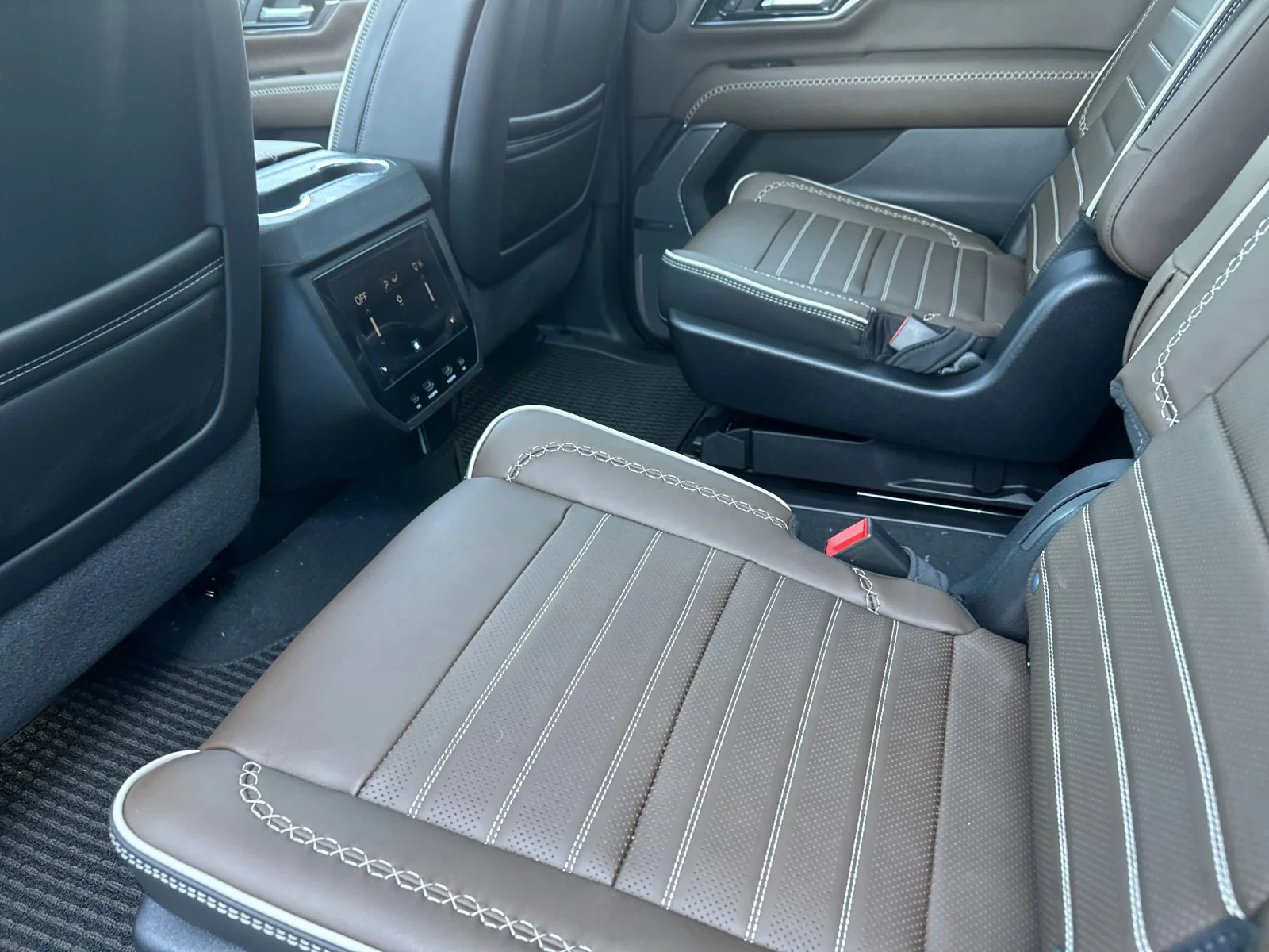 New 2027 Onyx Black GMC Denali Ultimate image 10