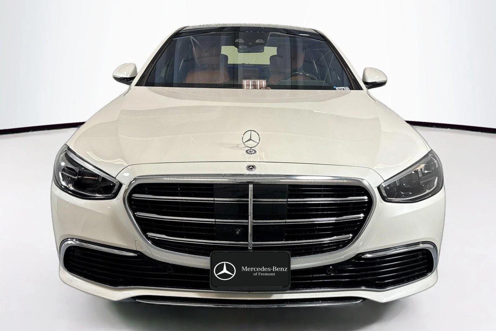 Used 2021 Designo Diamond White Mercedes-Benz S 580 image 2