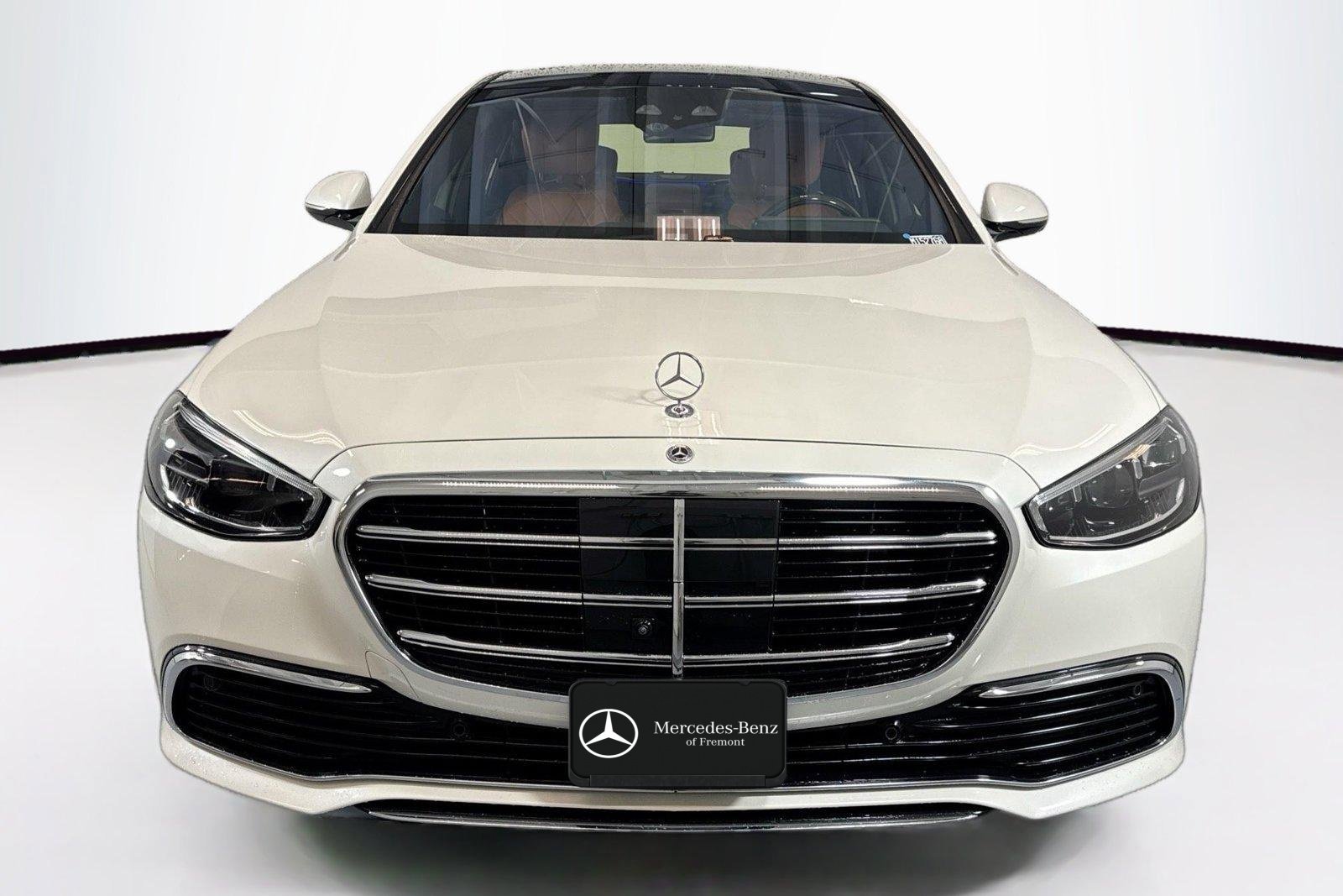 Used 2021 Designo Diamond White Mercedes-Benz S 580 image 2