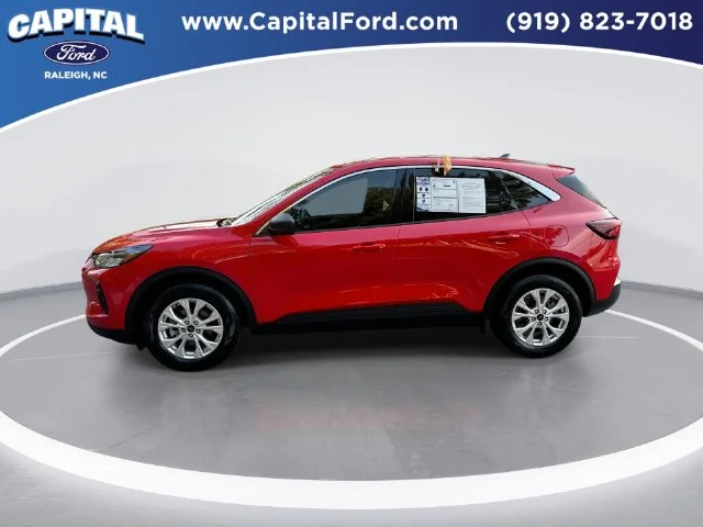 Used 2024 Red Ford Active image 5