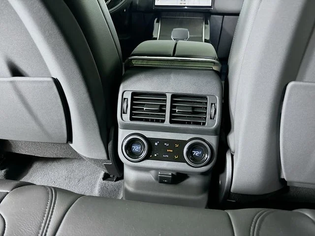 New 2026 Carpathian Gray Land Rover Dynamic SE image 24