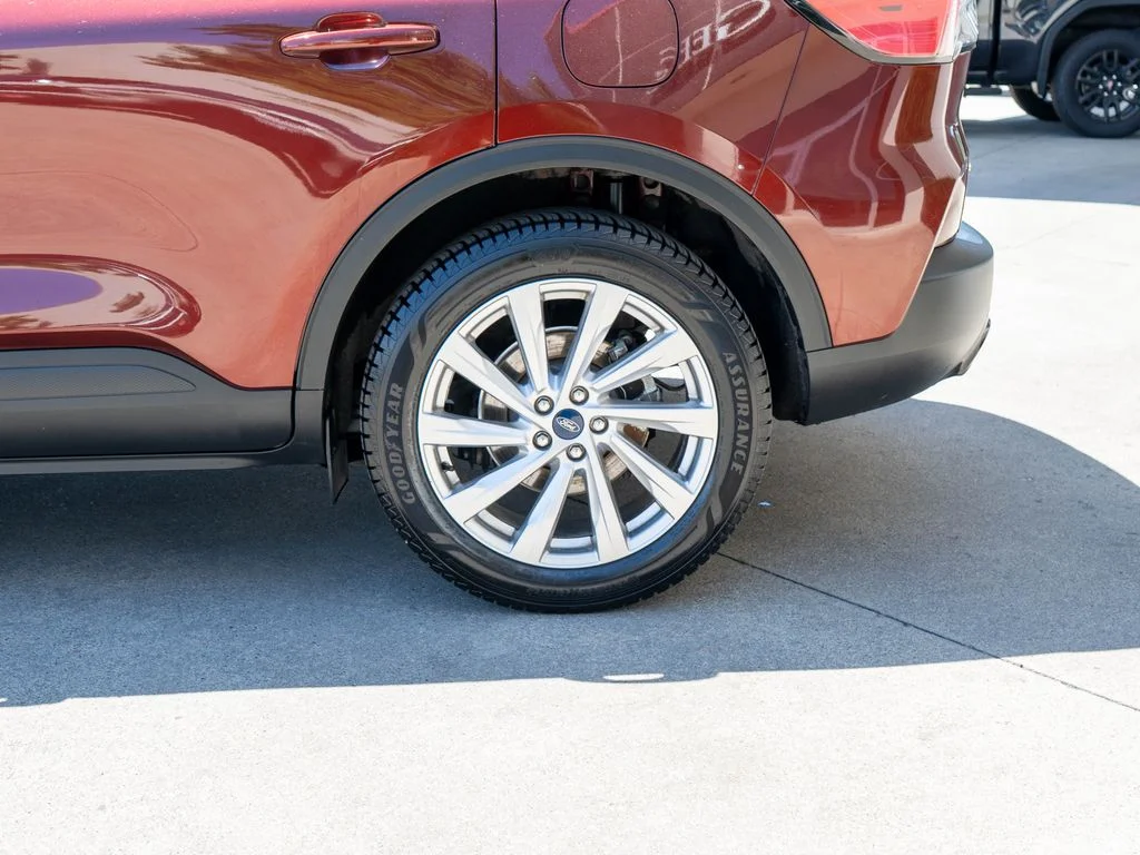 Used 2021 Brown Ford SE image 31
