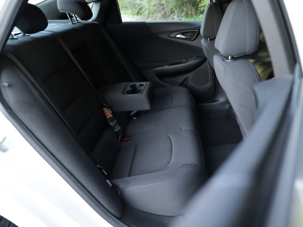 Used 2024 Summit White Chevrolet 1LT image 26