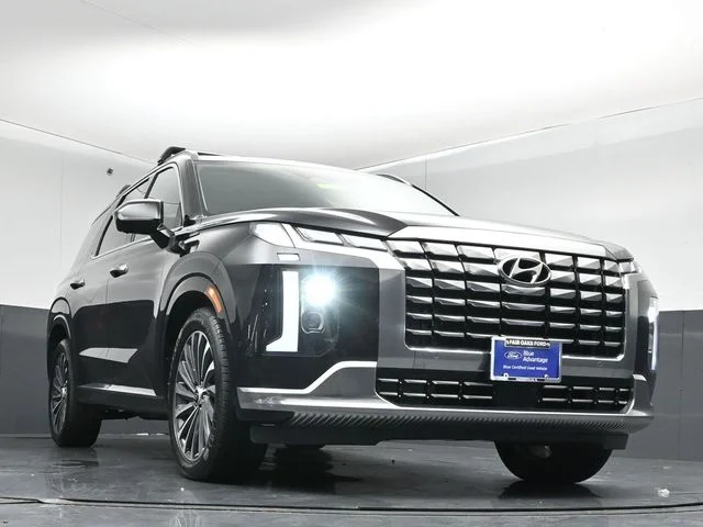 Certified Used 2025 Abyss Black Pearl Hyundai Calligraphy image 37
