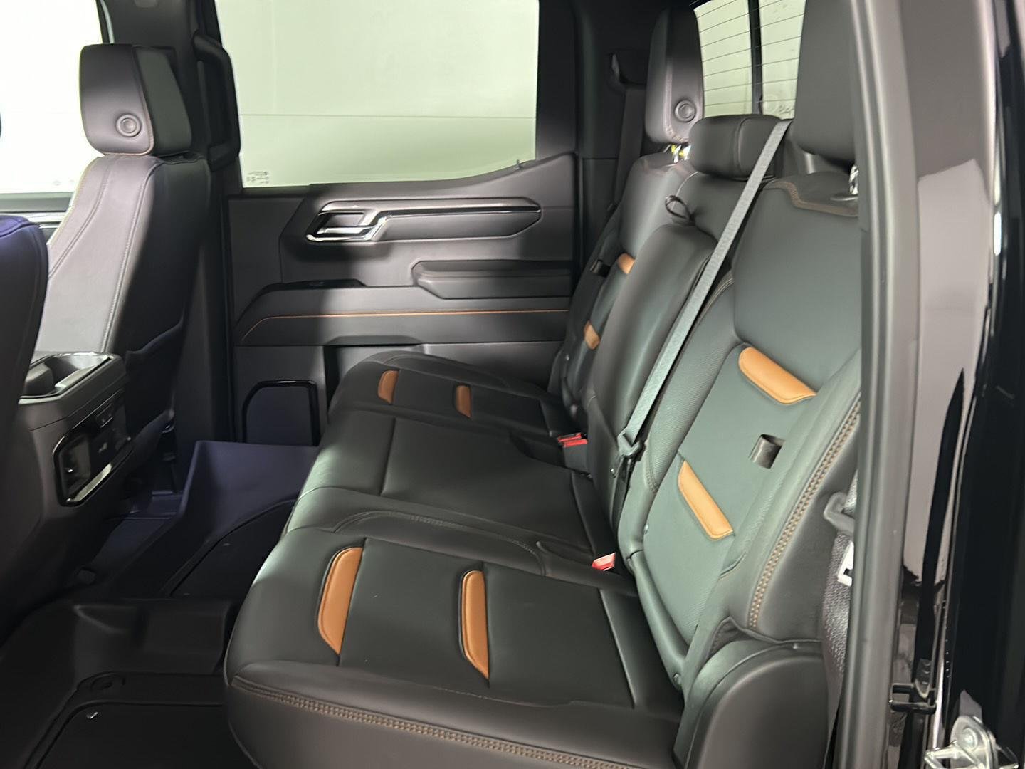 Used 2024 Onyx Black GMC AT4 image 16