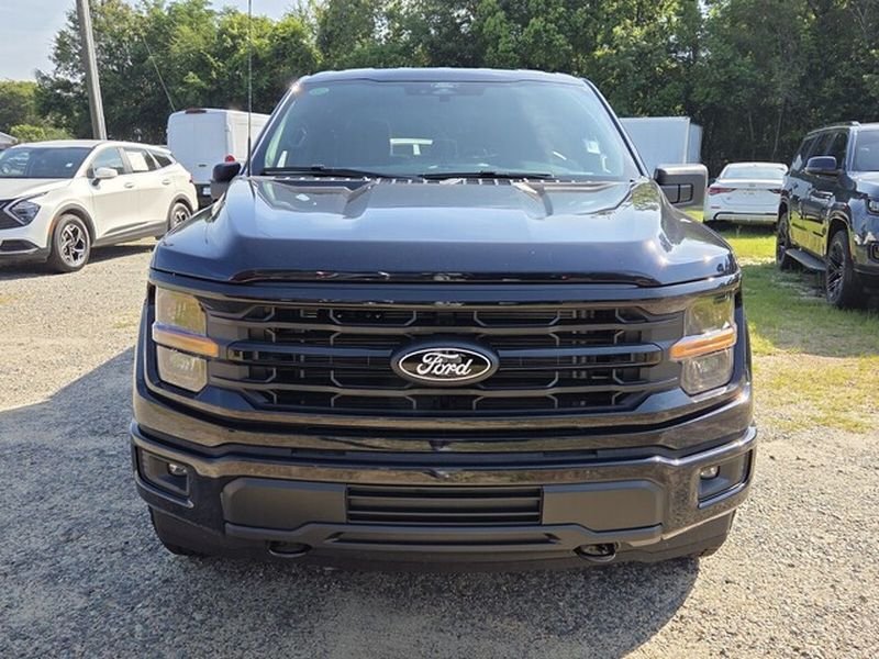 New 2026 Antimatter Blue Metallic Ford XLT image 2