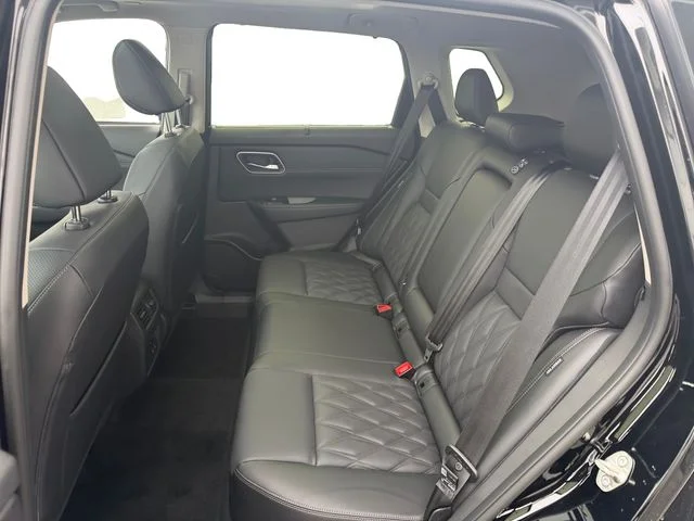 2026 Nissan Rogue Platinum - Photo 11