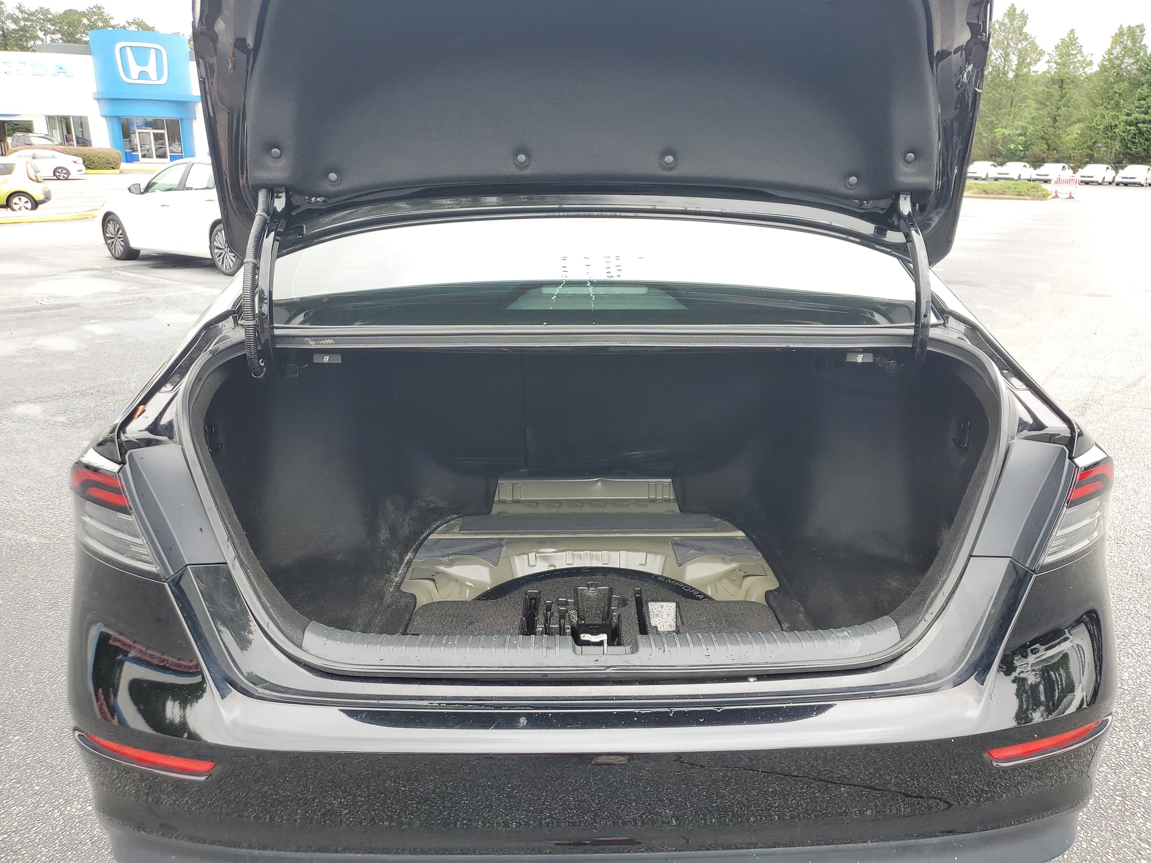 Used 2024  Honda EX image 8