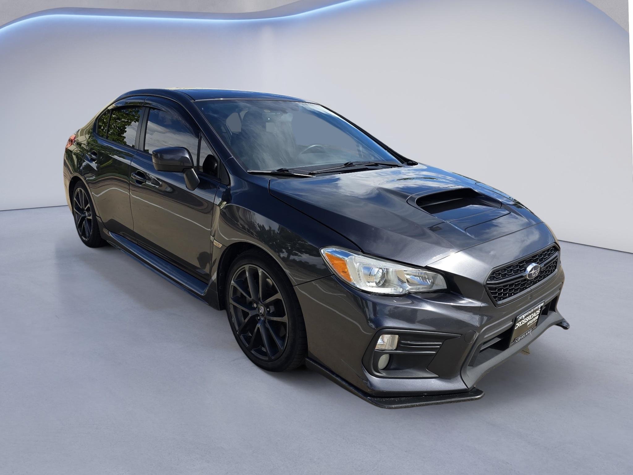 Used 2018 Dark Gray Metallic Subaru Premium image 7