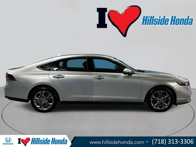 Certified Used 2024 Solar Silver Metallic Honda 1.5T EX image 6
