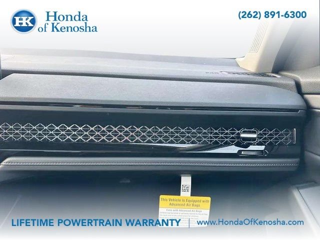 2025 Honda Accord Hybrid EX-L - Photo 11