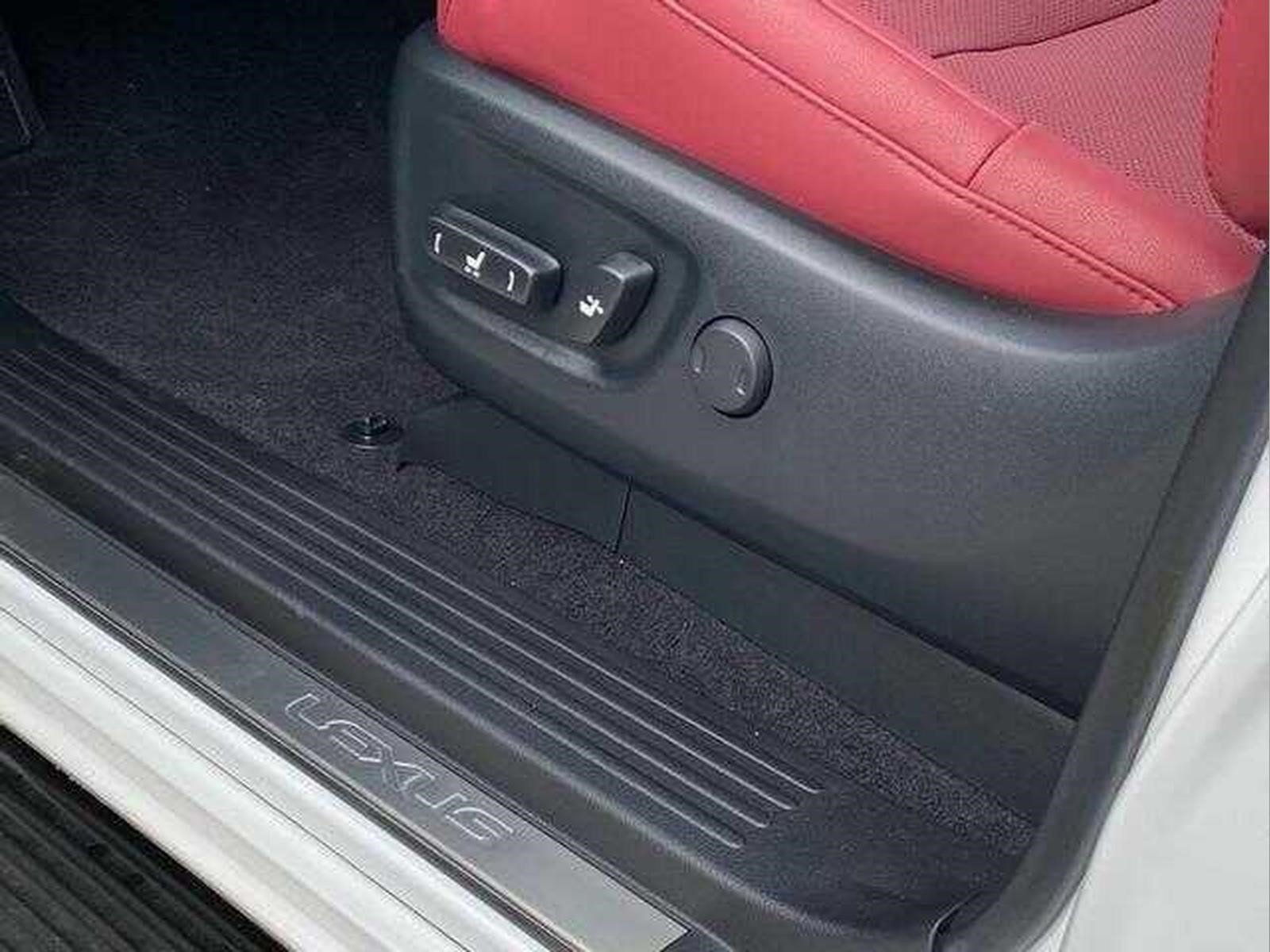 Used 2021 Starfire Pearl Lexus GX 460 Premium image 19