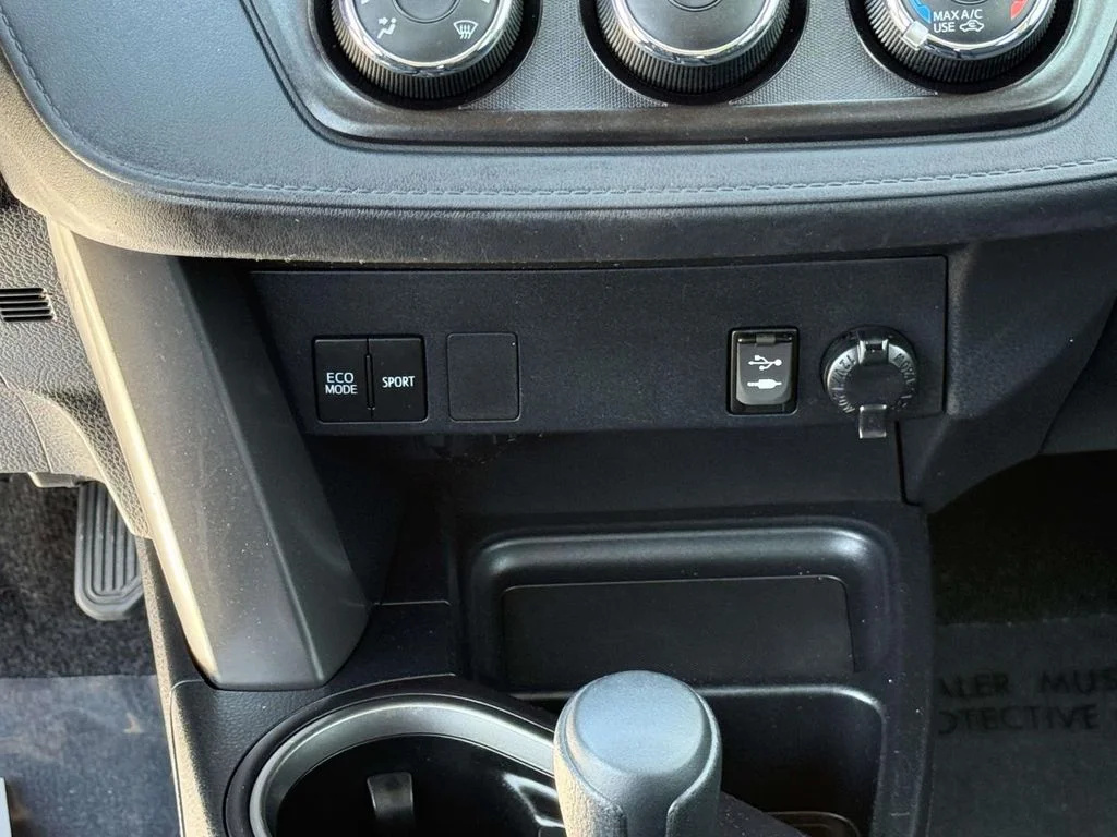 Used 2018 Magnetic Gray Metallic Toyota LE image 21