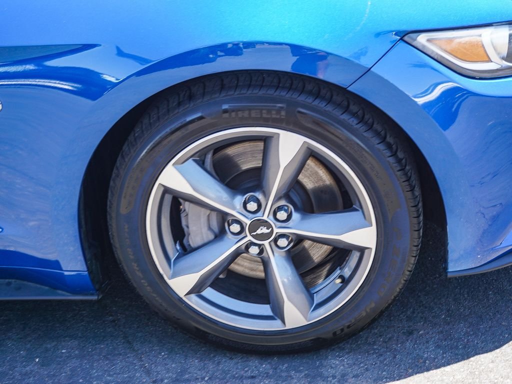 Used 2017 Blue Ford GT image 10