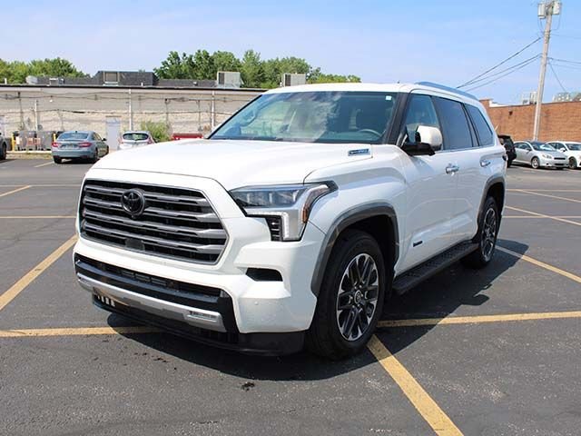 Used 2024 Wind Chill Pearl Toyota Limited image 2