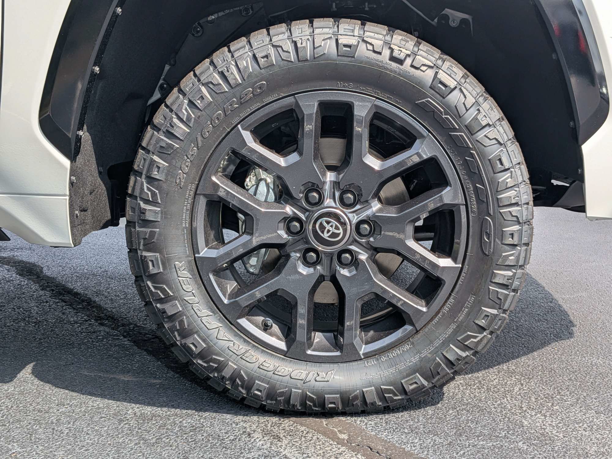 2026 Toyota Tundra Platinum - Photo 14