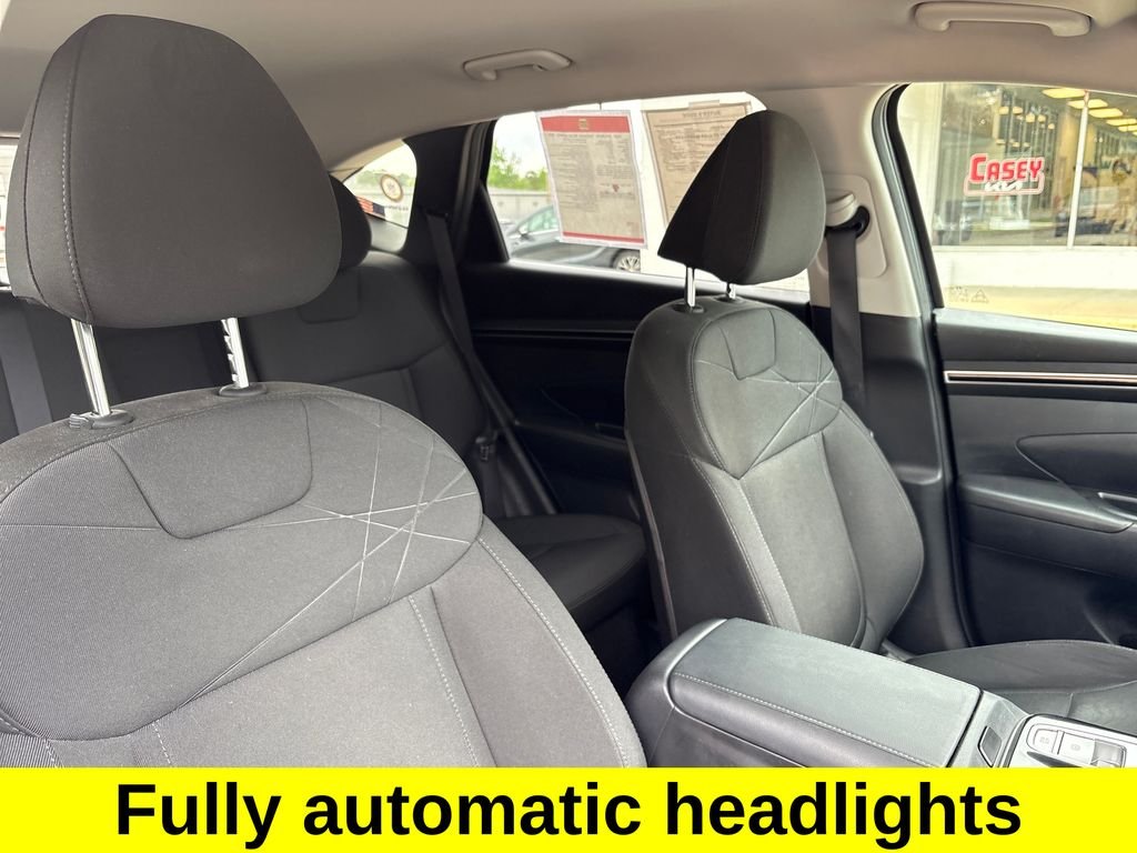 Used 2022  Hyundai Blue image 37