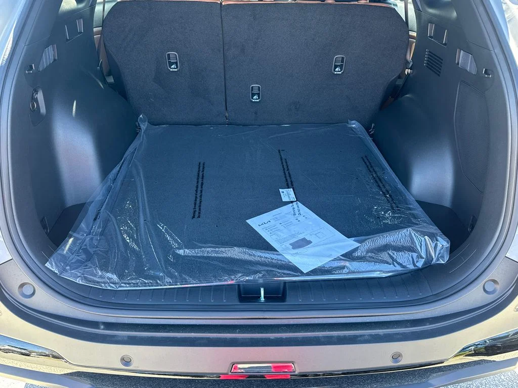 New 2026 Wolf Gray Kia X-Line image 18