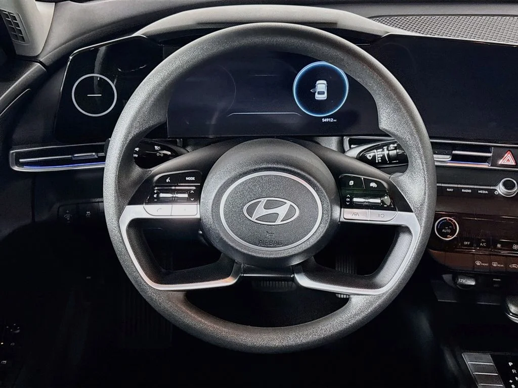 Used 2024 White Hyundai SEL image 13