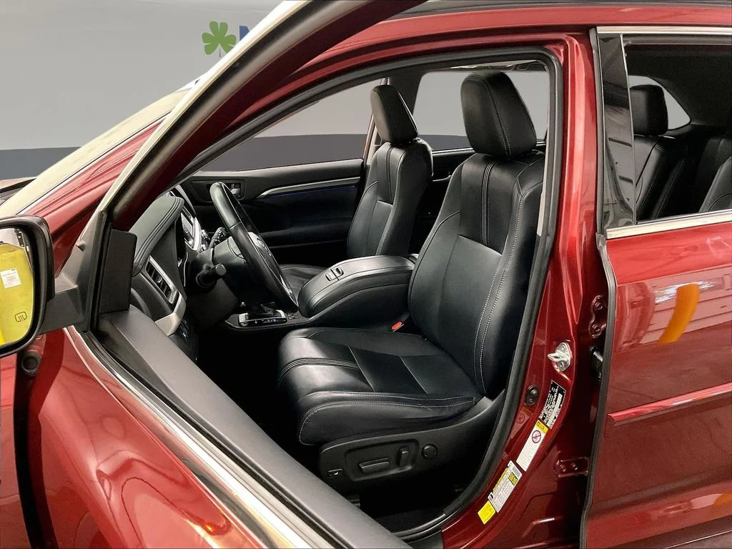 Certified Used 2018 Red Toyota SE image 29