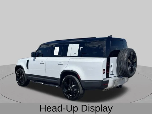 Used 2023 White Land Rover S image 4
