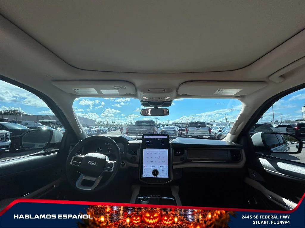 Used 2024 White Ford Limited image 15